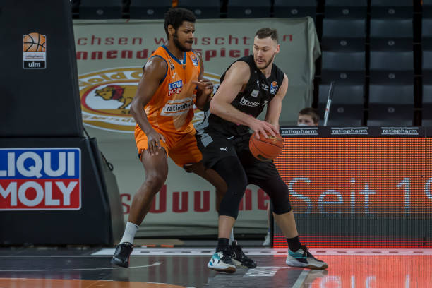 战术博弈 战术博弈