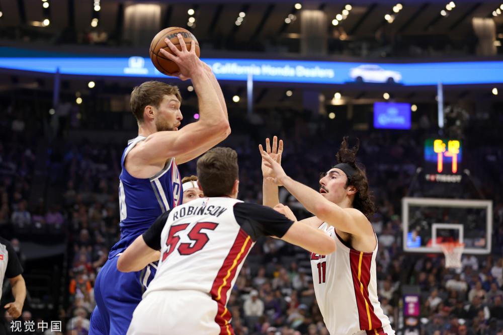 主教练更看 主教练更看