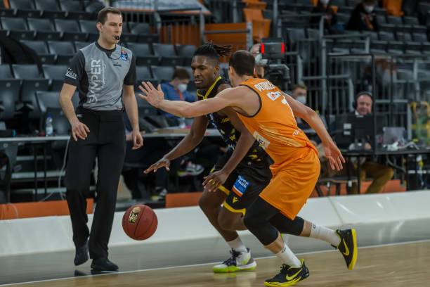 夺前四的罗 夺前四的罗